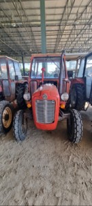 Traktor IMT 539
